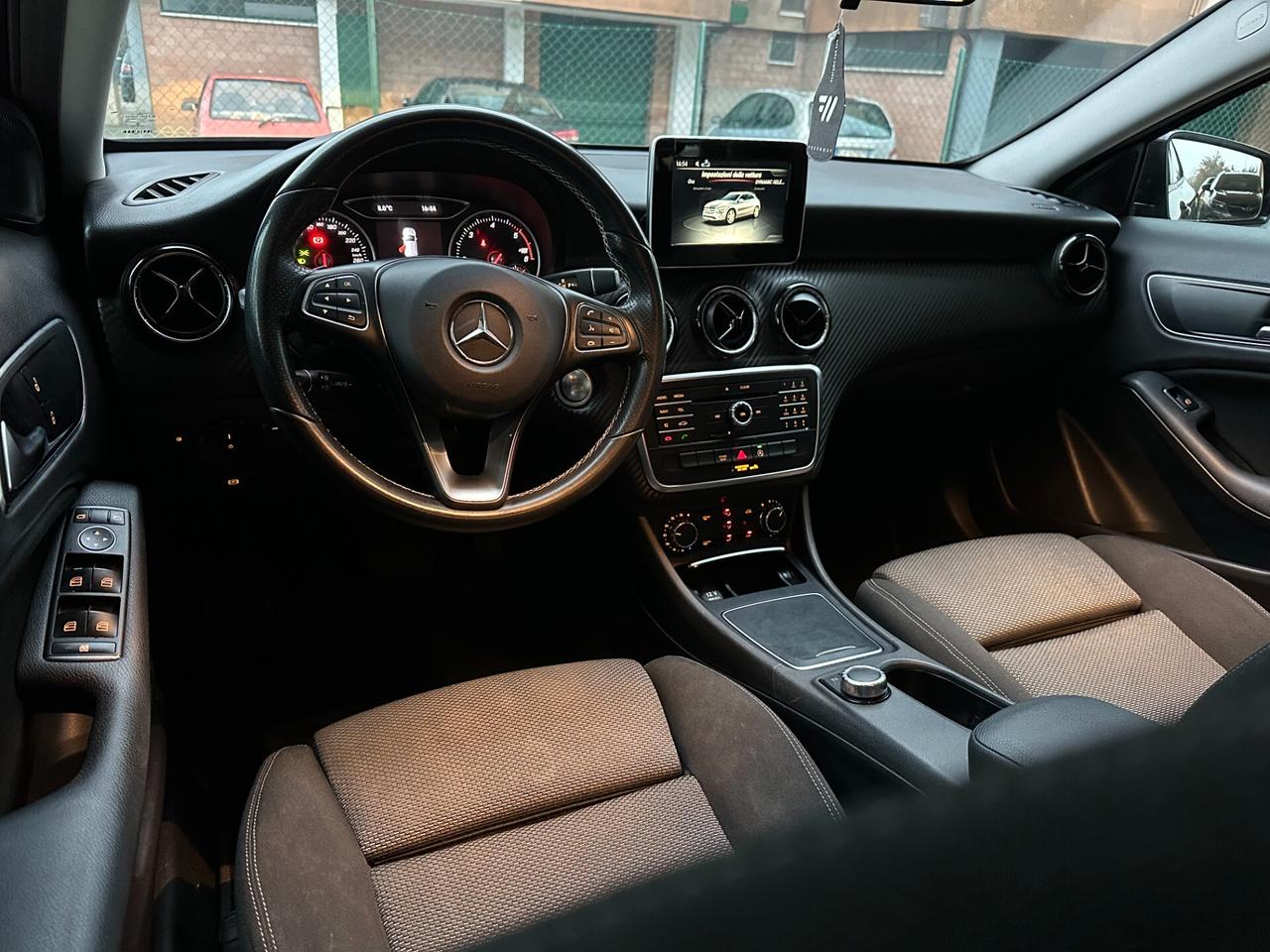 Mercedes-benz GLA 180 d Aut.