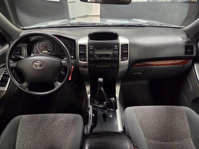 TOYOTA Land Cruiser 3.0 D-4D 16V cat CAMBIO MANUALE