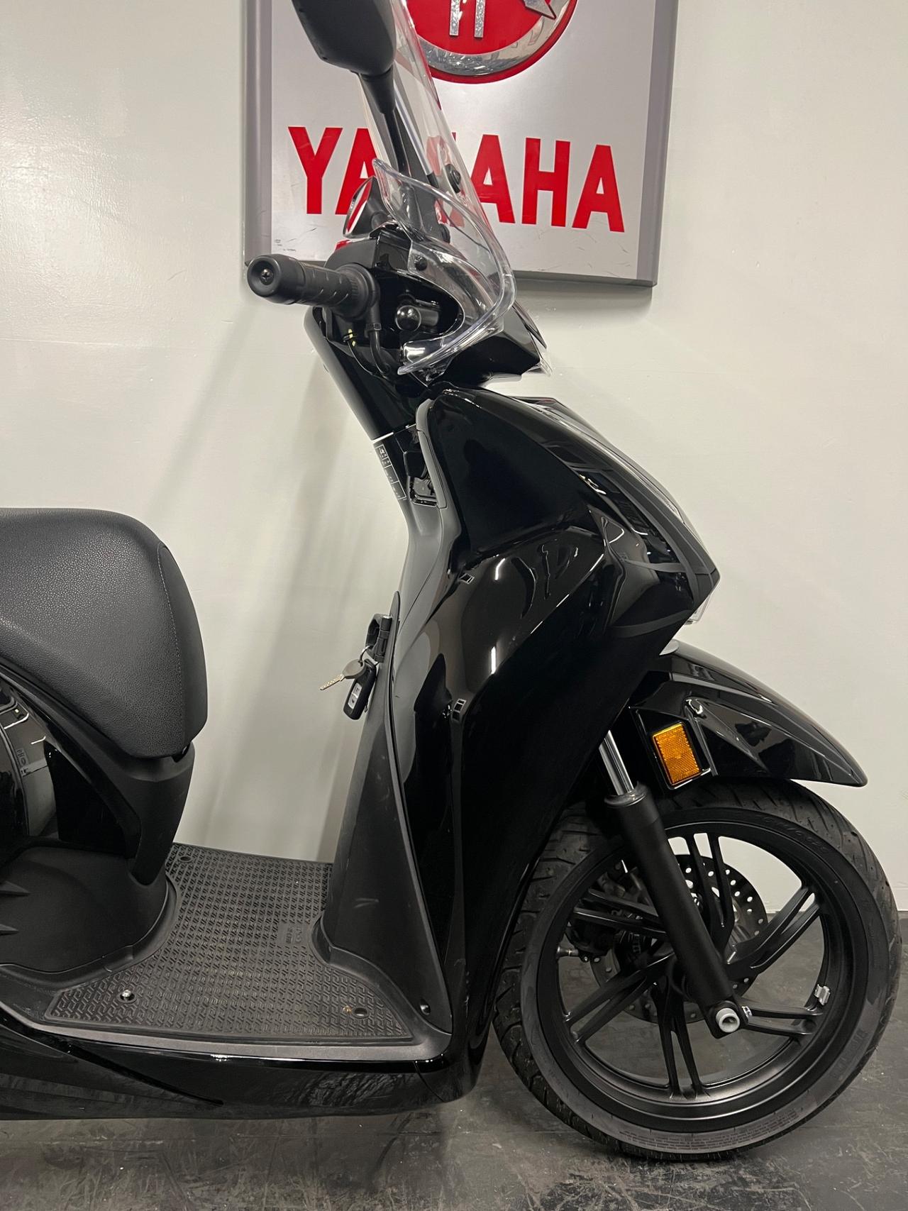 Honda SH 350 i
