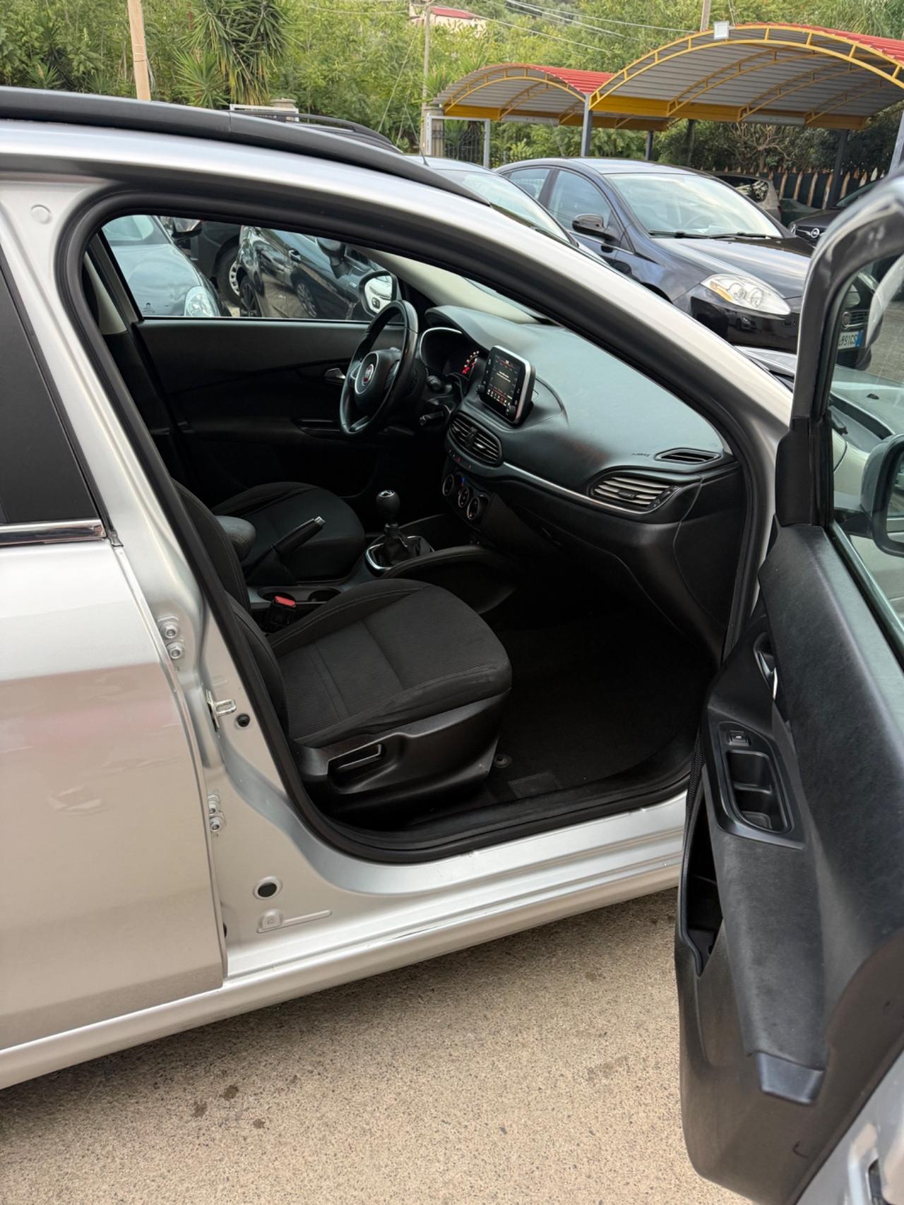 Fiat Tipo 1.6 Mjt S&S DCT SW Easy
