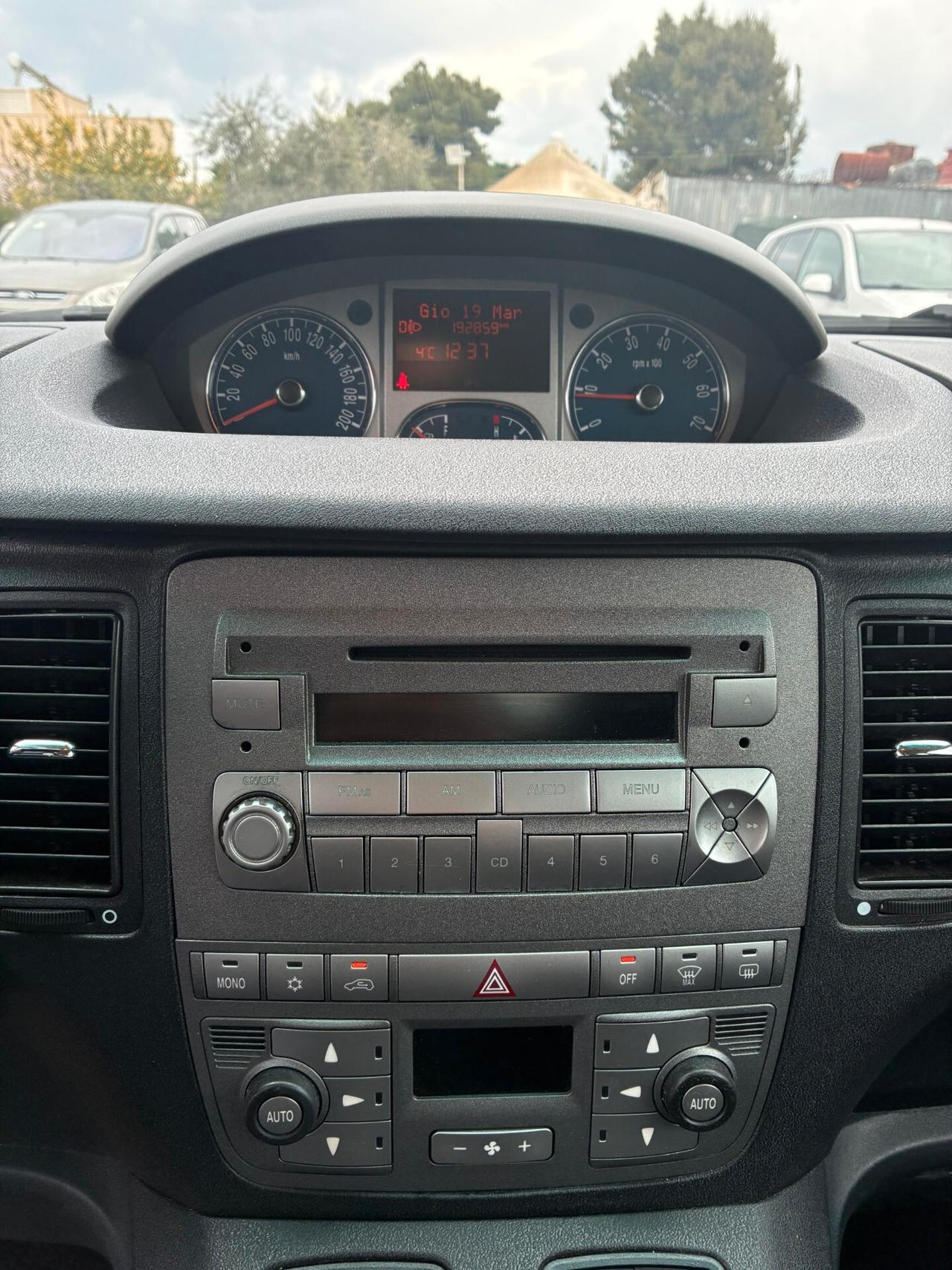 Lancia MUSA 1.3 Mjt 95 CV Gold