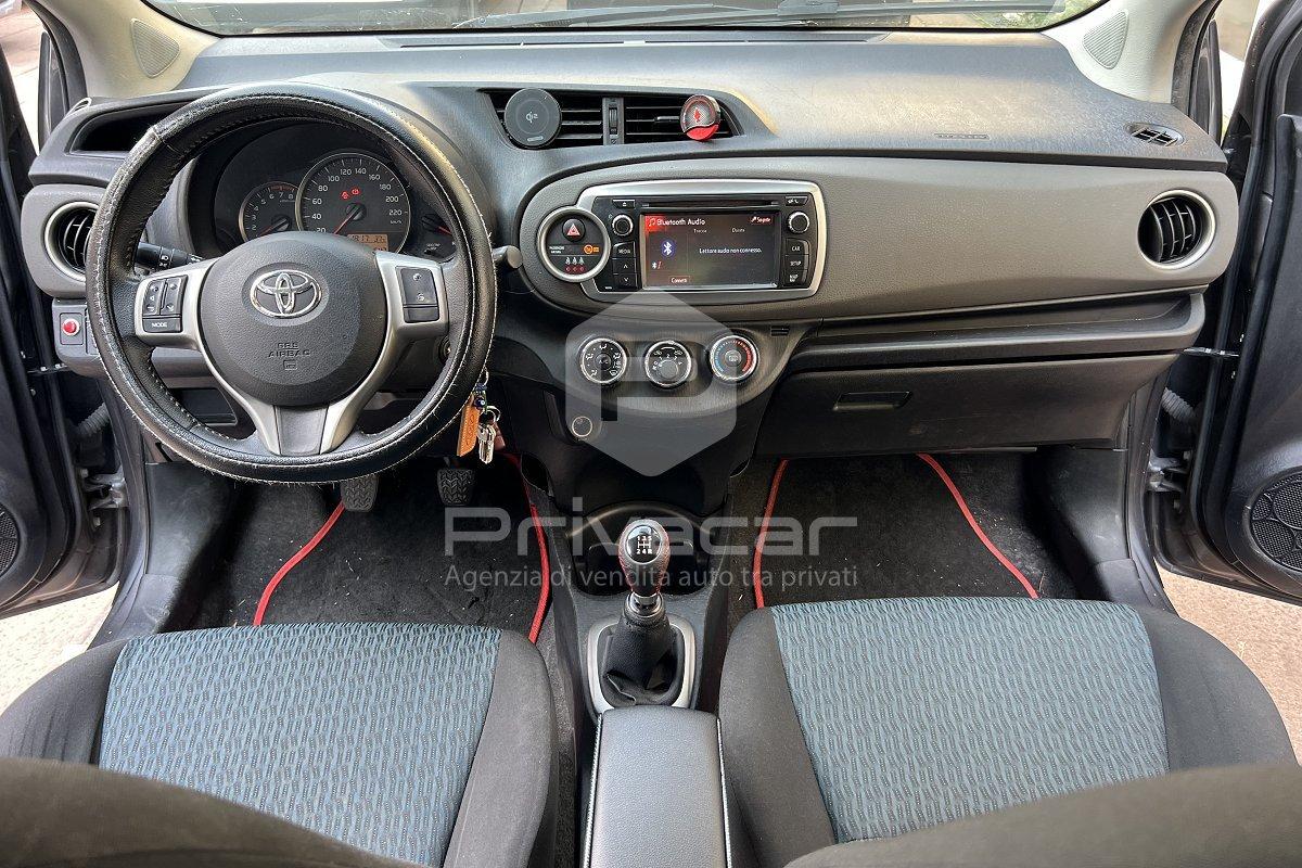 TOYOTA Yaris 1.0 5 porte