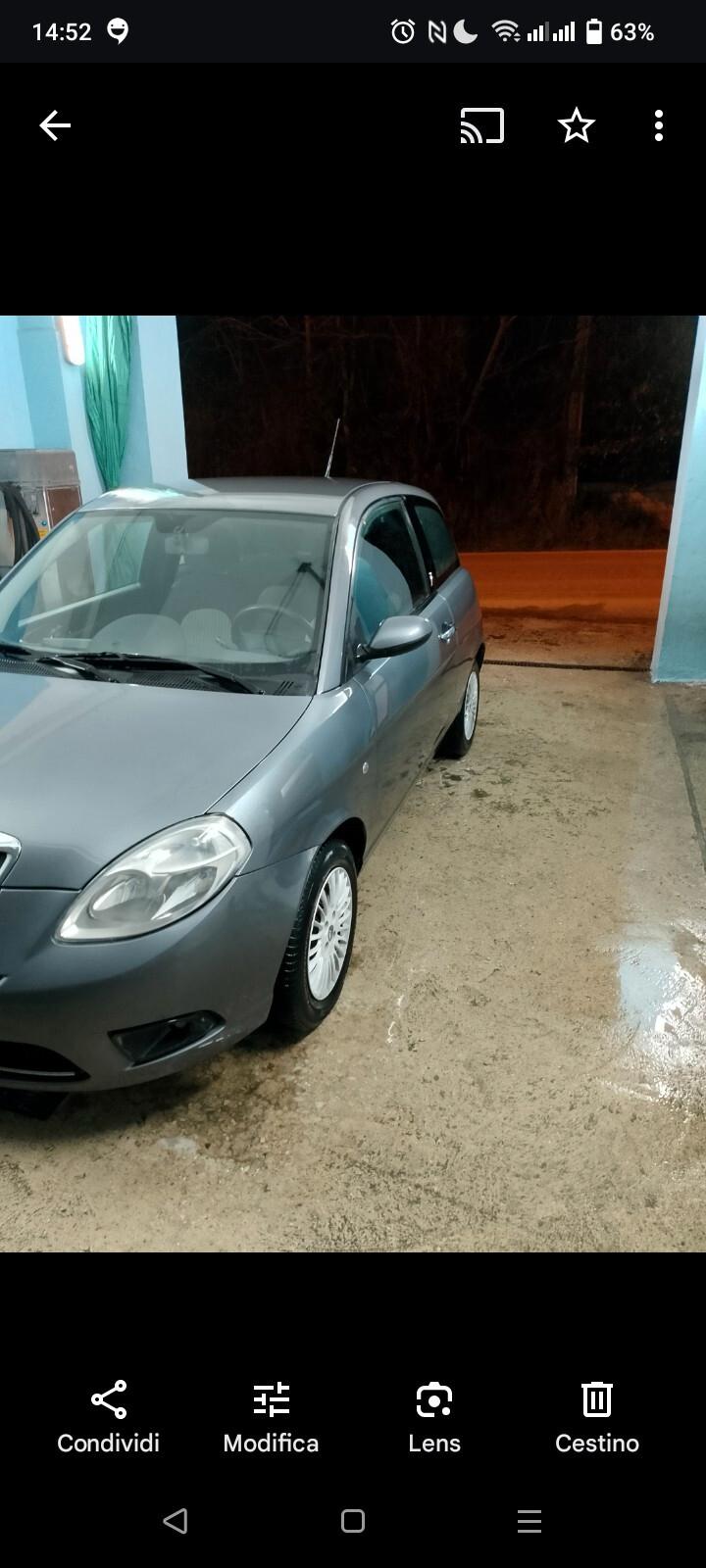 Lancia Ypsilon 1.3 MJT 90 CV Platino