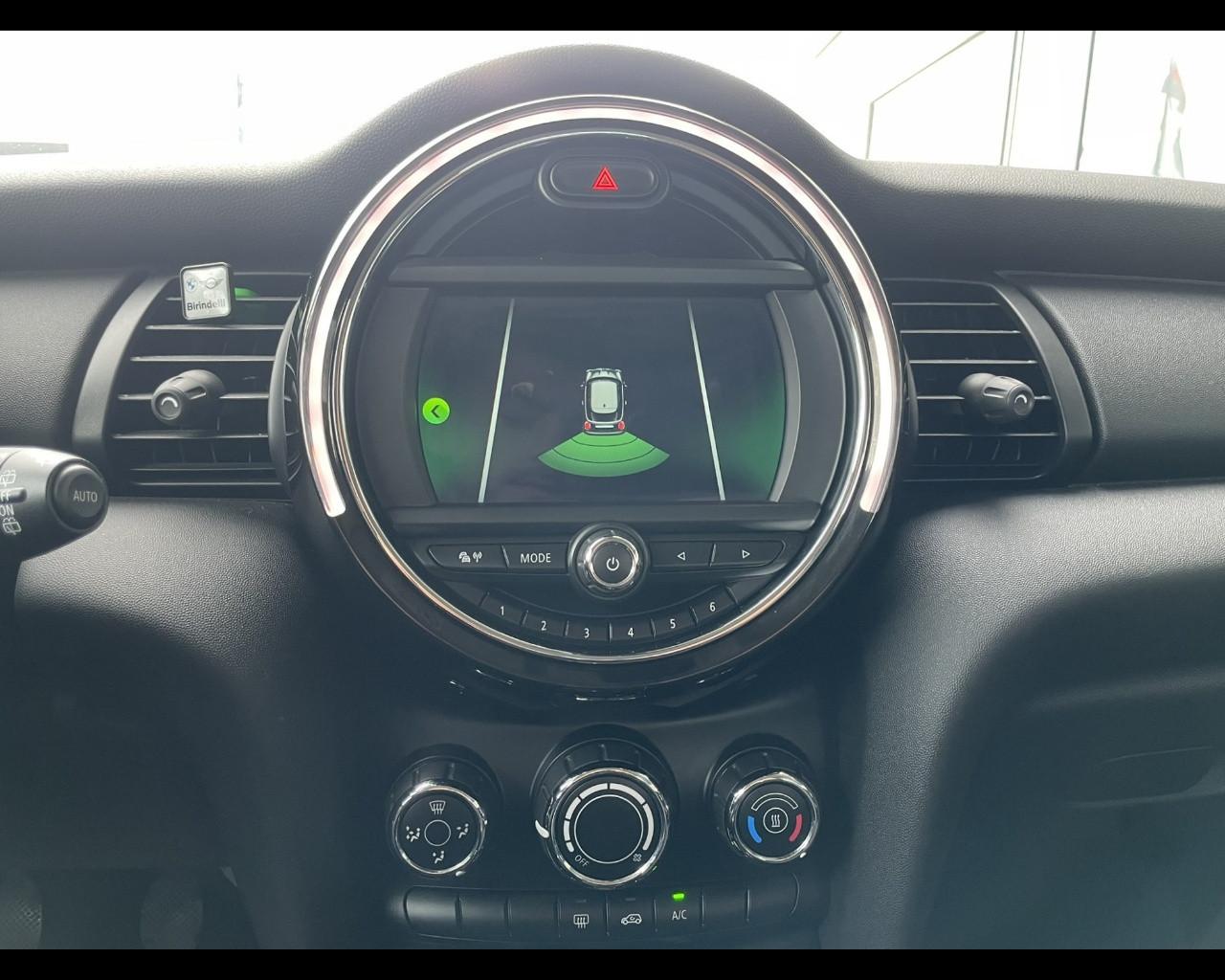 MINI Mini 4ª serie (F56) - Mini 1.5 One 75 CV