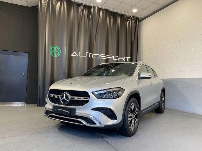 Mercedes-Benz GLA GLA 180 Automatic Progressive Advanced