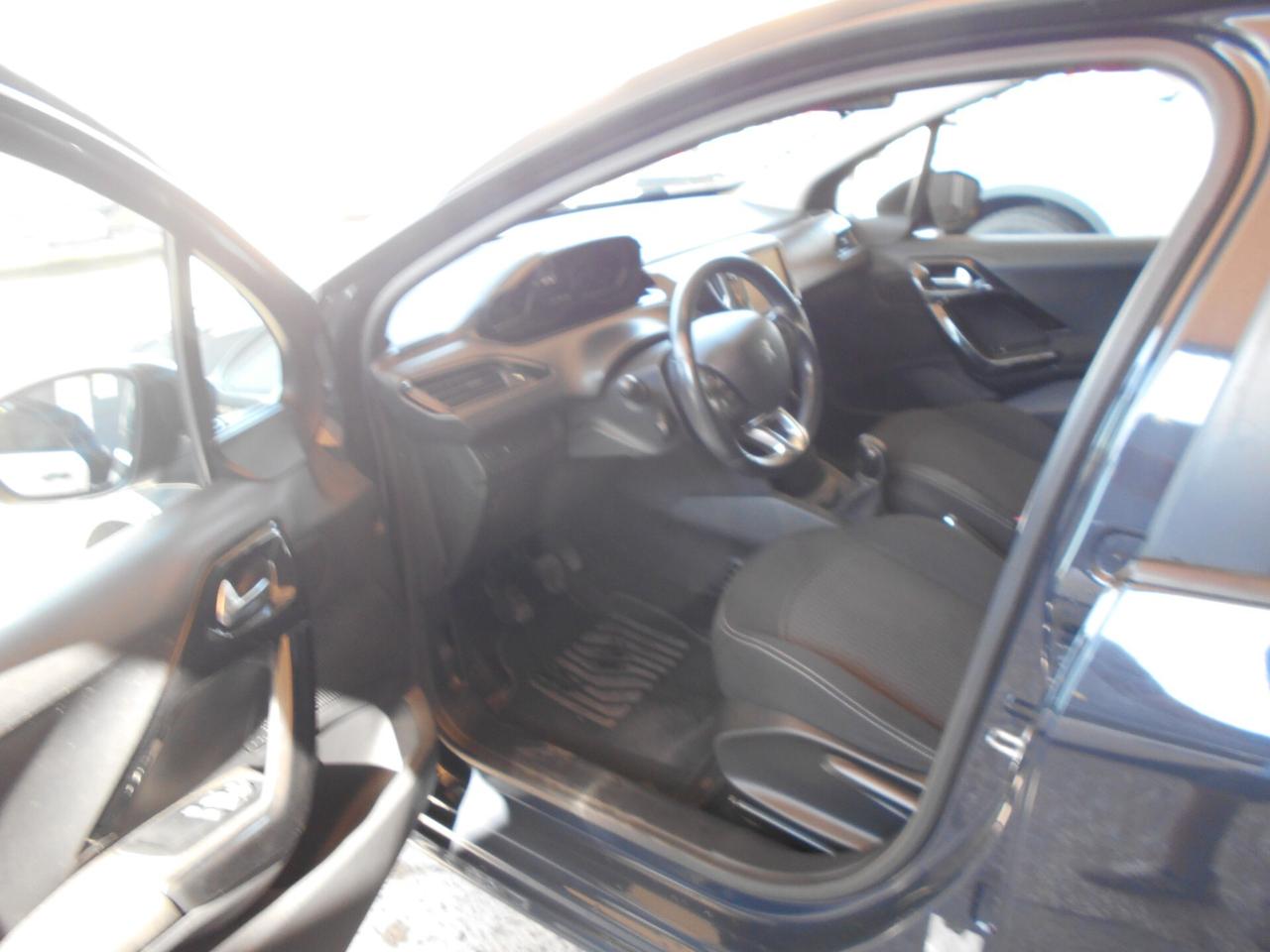 Peugeot 208 PureTech 82 5 porte Allure