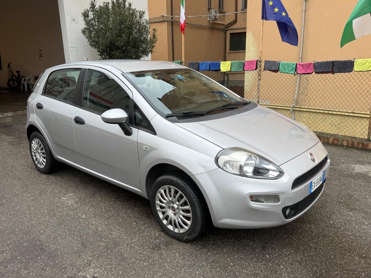 Fiat Punto 1.4 8V 5 porte Natural Power Street
