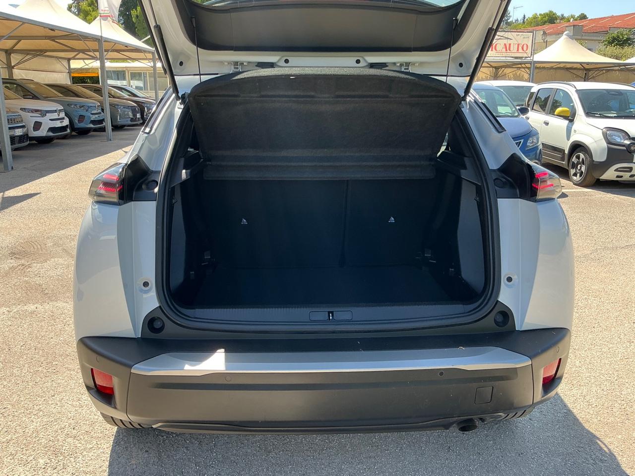 Peugeot 2008 1.2 Turbo 100 Cv Allure