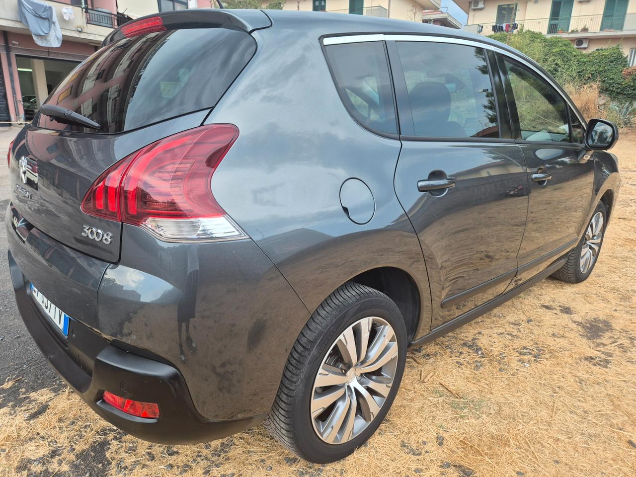 Peugeot 3008 1.6 HDi 115CV Business