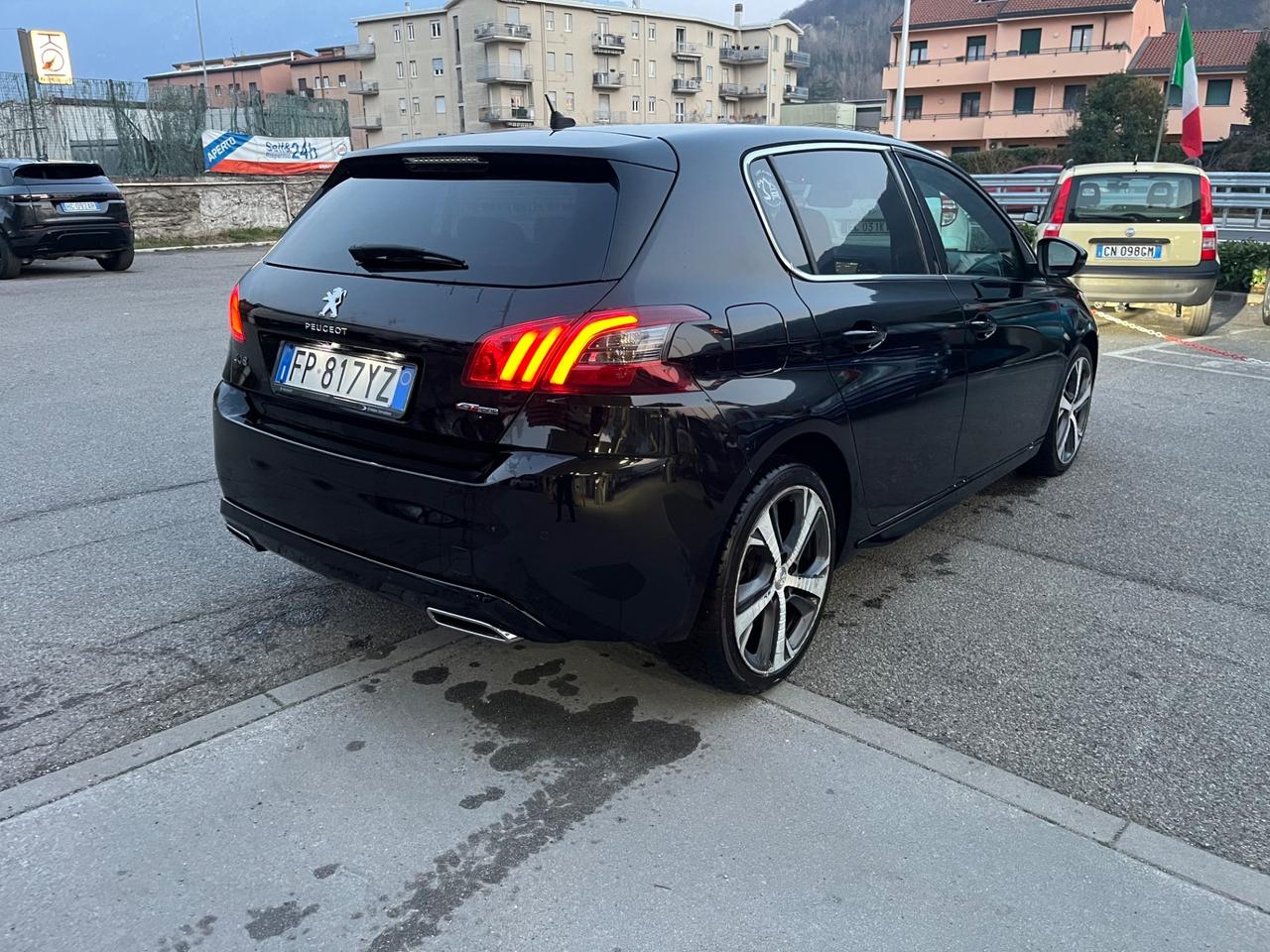 PEUGEOT 308 - GT LINE