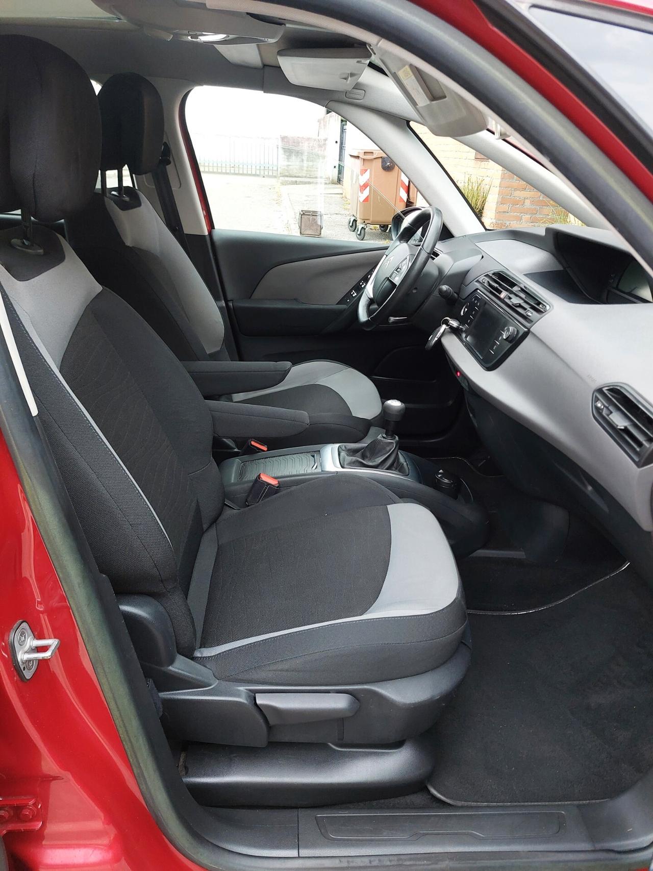 Citroen C4 1.6HDi 115 Exclusive neopatentati anno 2015