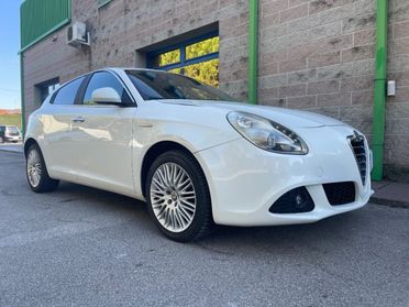 ALFA ROMEO Giulietta 2.0 JTDM 140CV SENSORI PARCHEGGIO CERCHI 17"