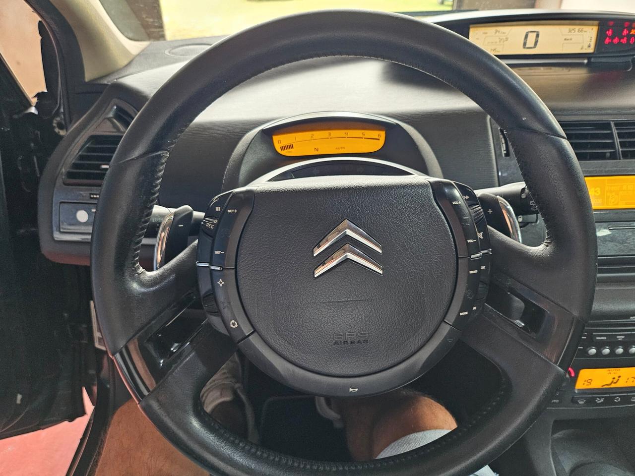 Citroen C4 1.6 HDi 110 Exclusive cambio automatico