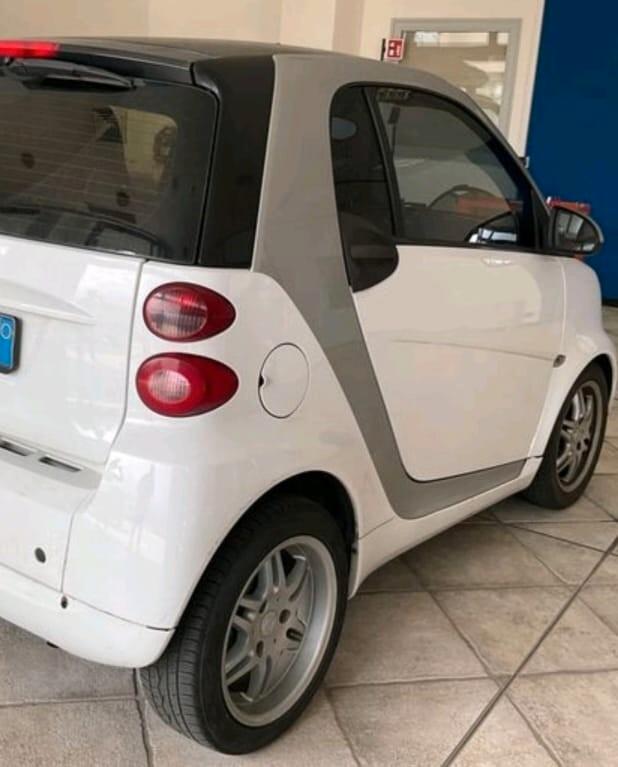Smart ForTwo 1000 52 kW coupé passion
