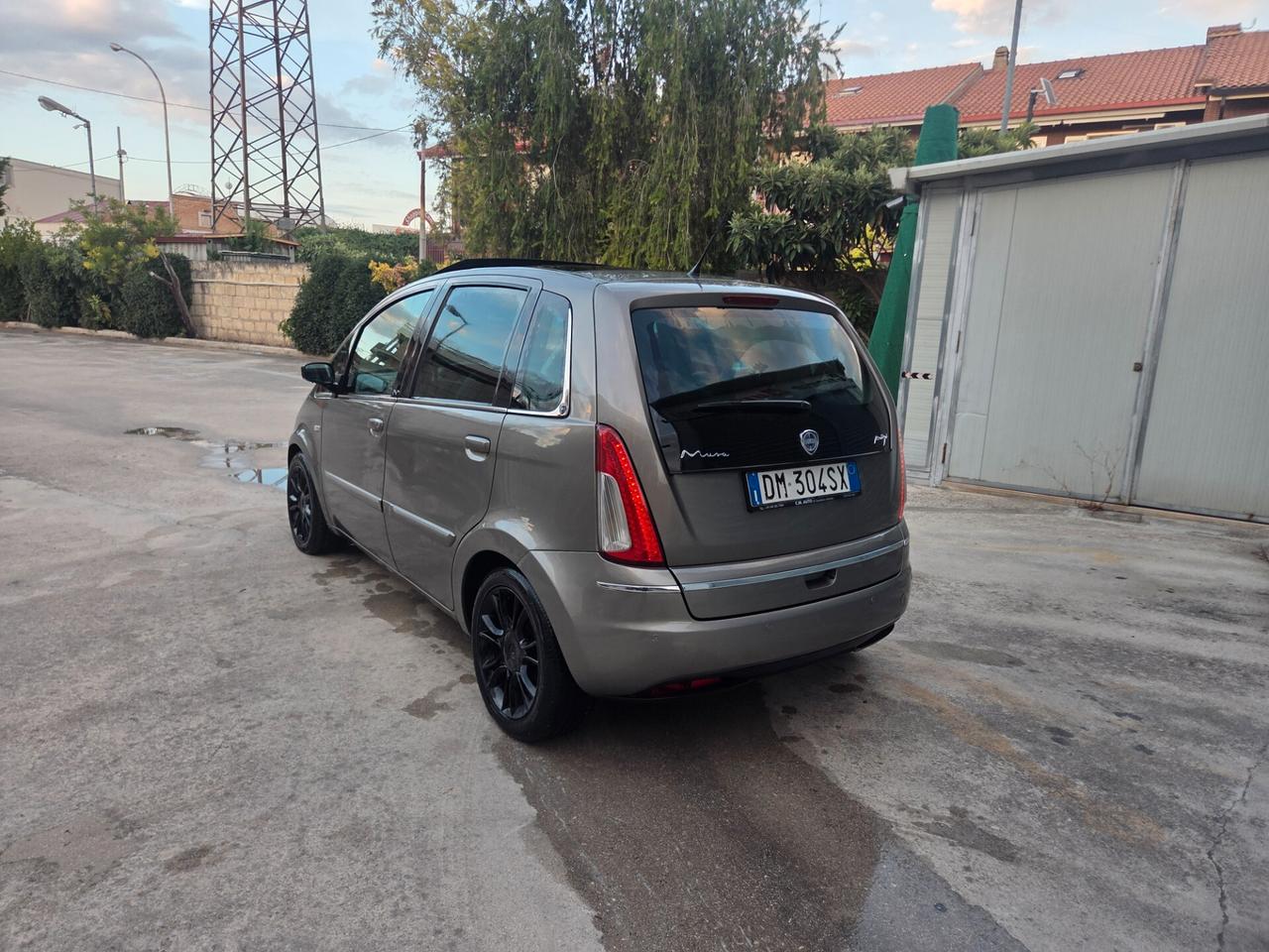 Lancia MUSA 1.3 Mjt 90 CV Platino Aut.