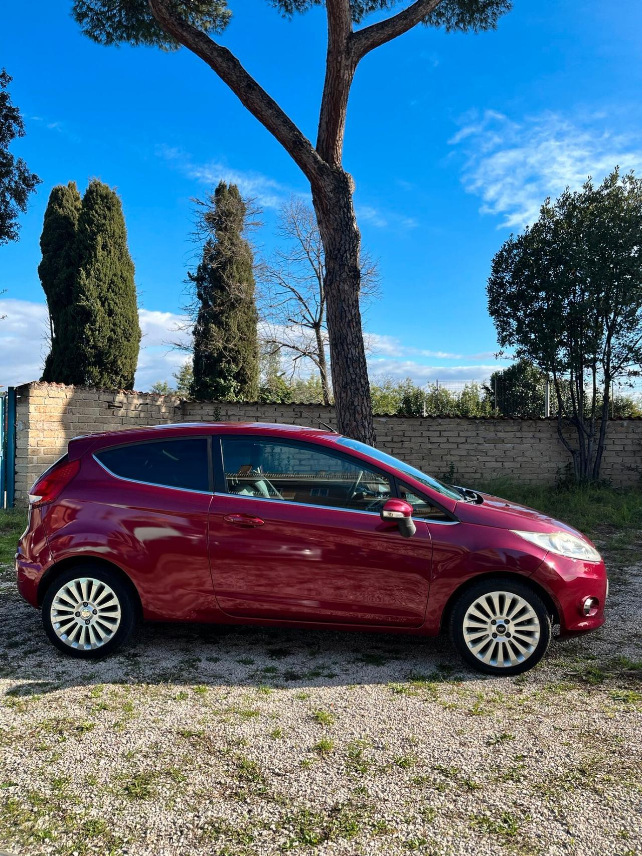 Ford Fiesta 1.2 82CV 3 porte Titanium