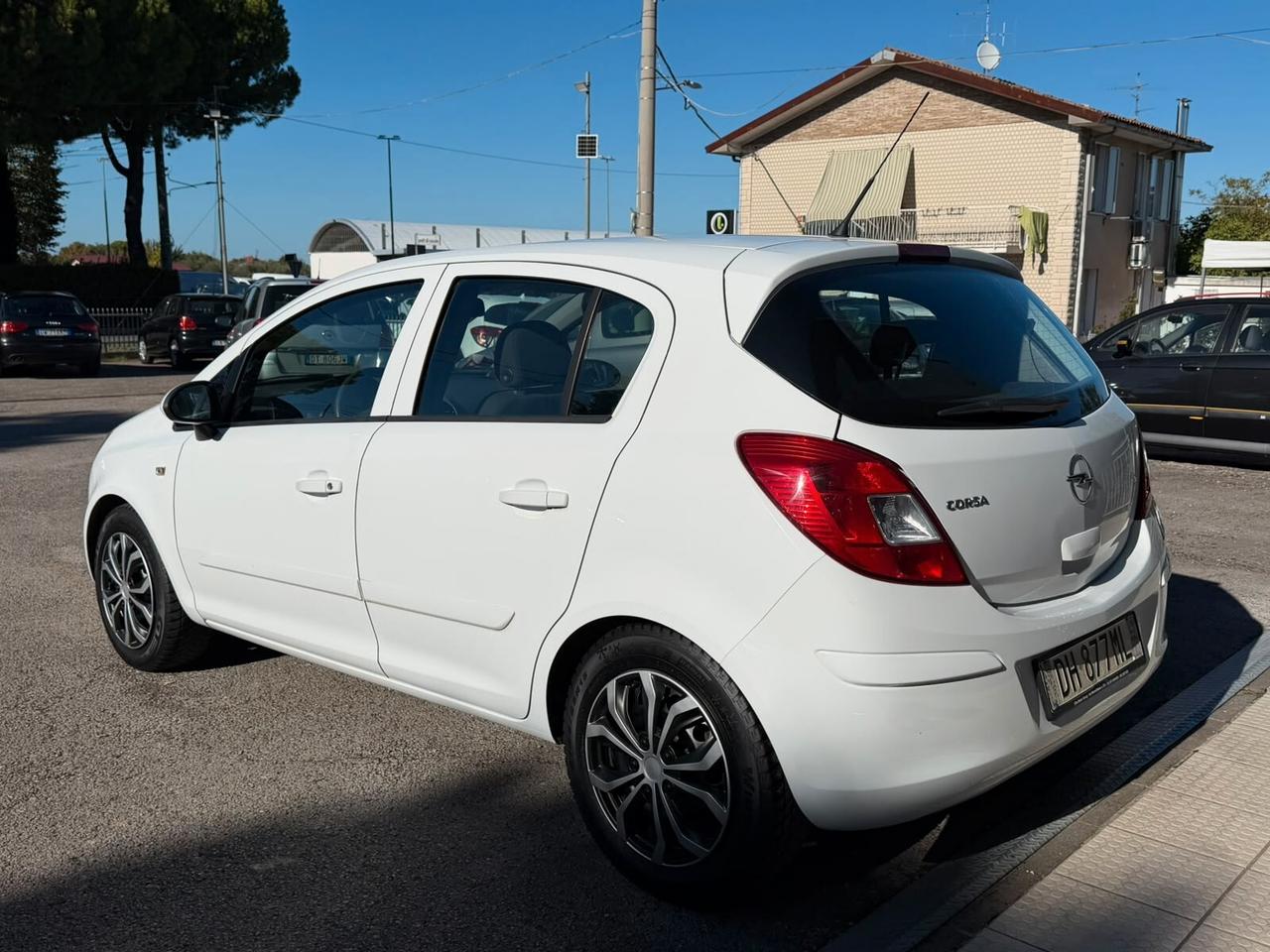 Opel Corsa 1.0 12V 5 porte Enjoy