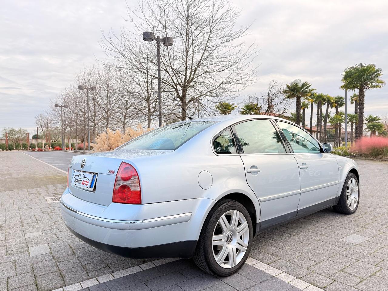 Volkswagen Passat 1.9 TDI/130 CV cat H.line Cambio automatico