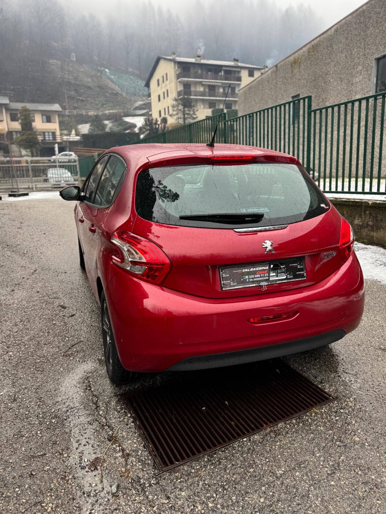 Peugeot 208 PureTech 82 5 porte Allure