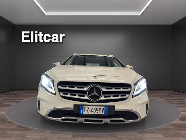 MERCEDES-BENZ GLA 180 Sport