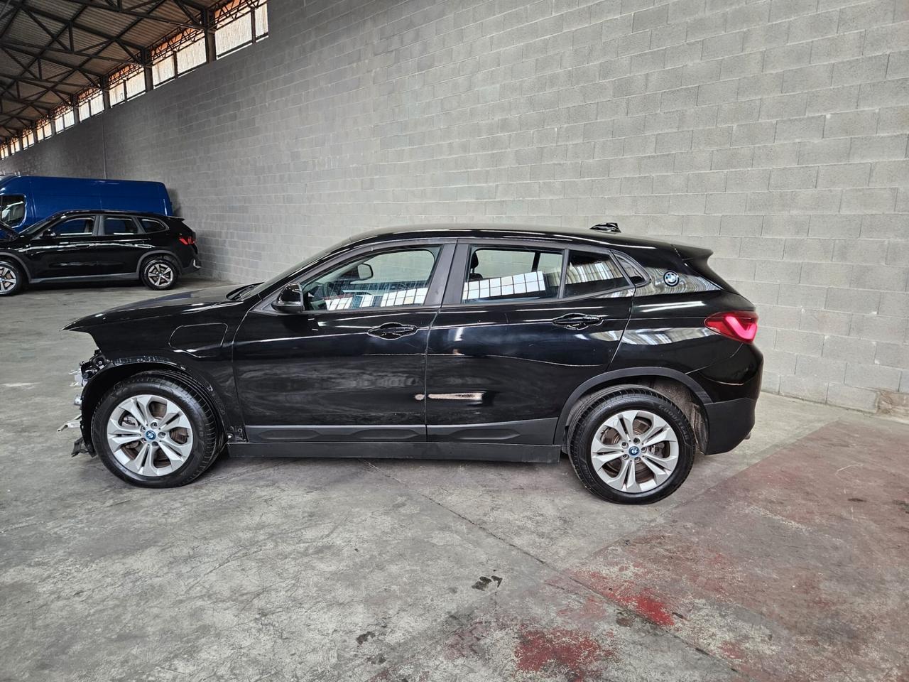 BMW X2 xdrive25e Business X START INCIDENTATA