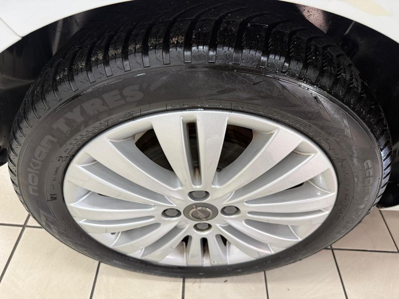 Opel Corsa 1.2 gpl 2014 restyling