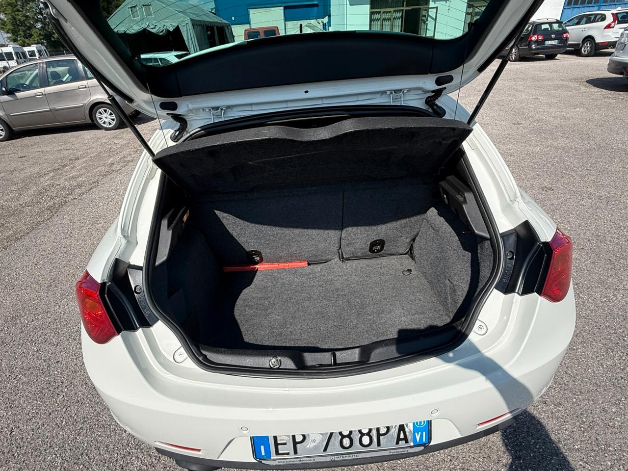 Alfa Romeo Giulietta 1.6 JTDm-2 105 CV Progression