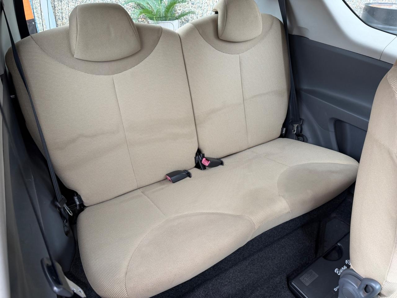 Peugeot 107 1.0 benzina euro4 68CV neopatentati