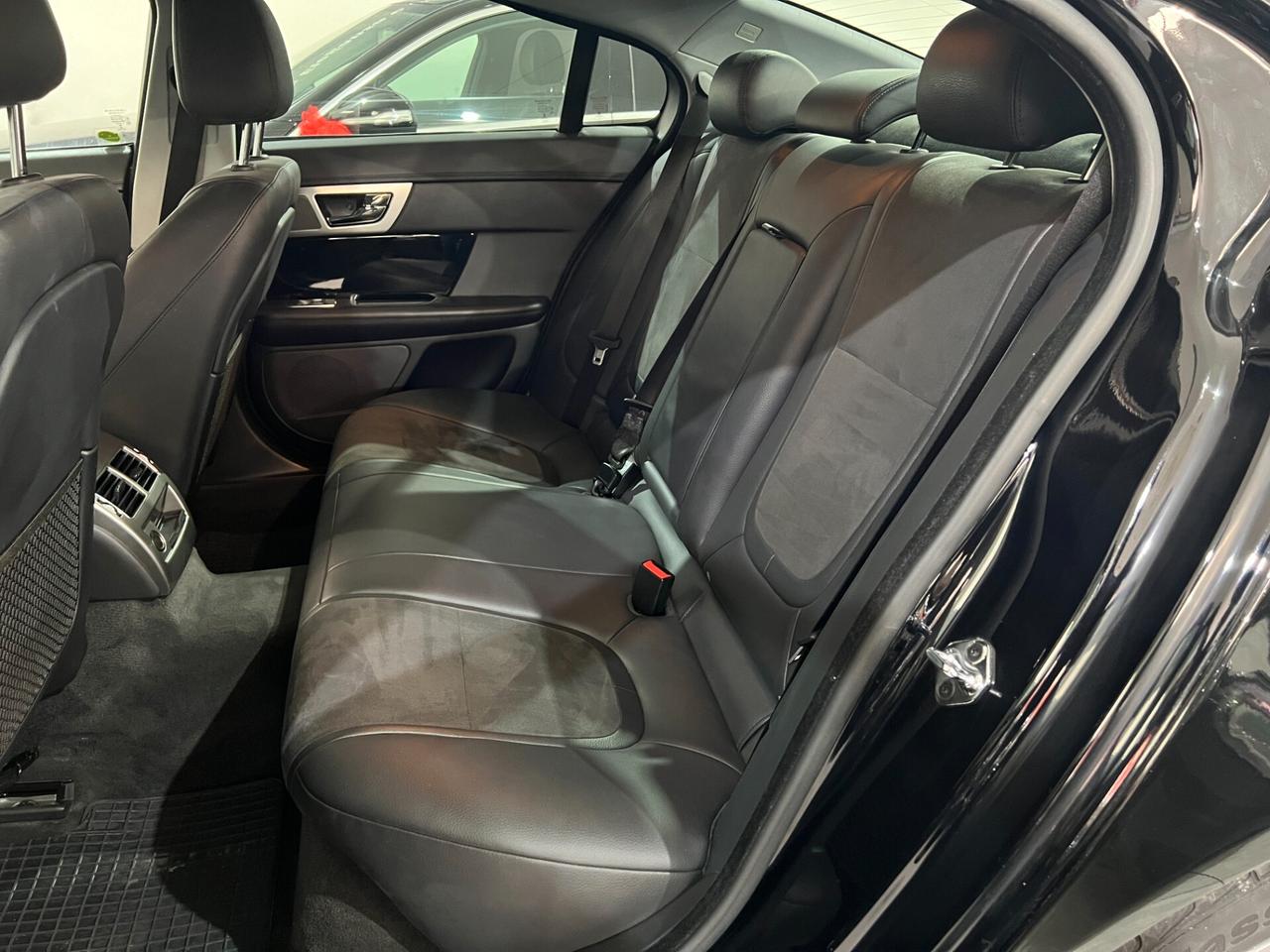 Jaguar XF 2.2 163 CV - Business Edition - 2014