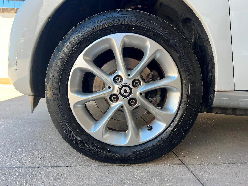 Smart Forfour 1.0 71 CV Passion - Bellissima!