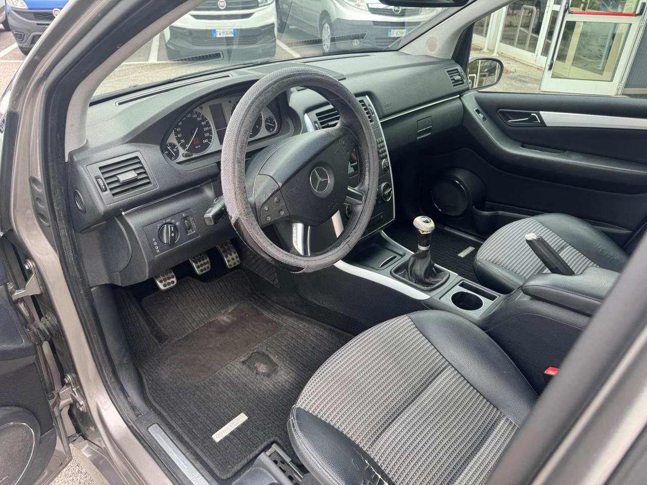 Mercedes-benz B 180 Sport