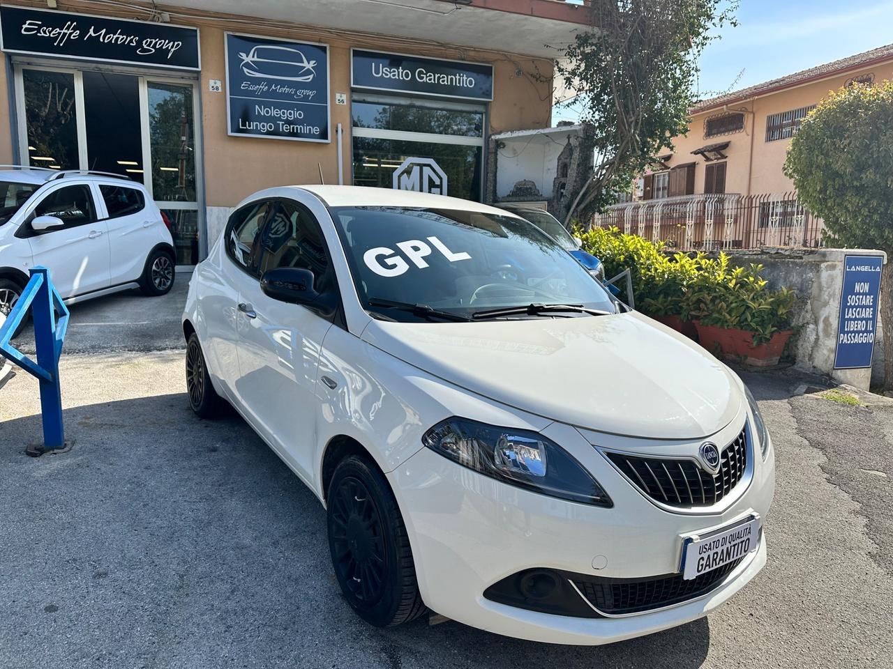 Lancia Ypsilon 1.2 69 CV 5 porte GPL Ecochic Elefantino Blu