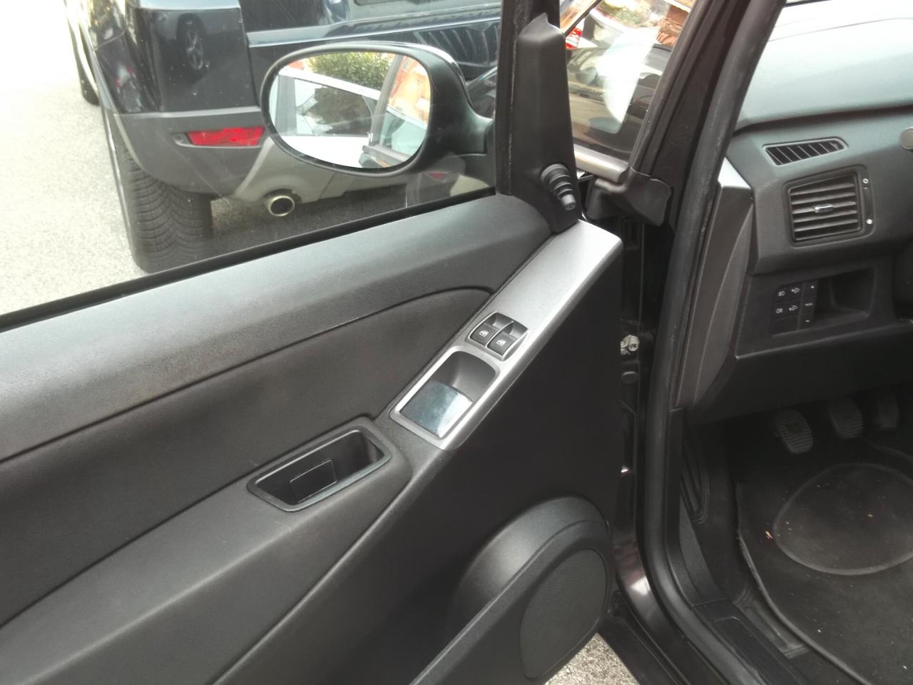 Lancia MUSA 1.4 16V Gold - 30