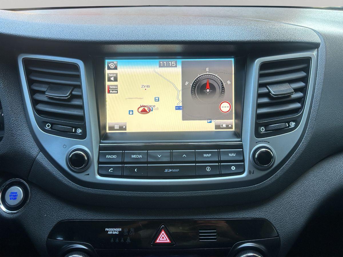 HYUNDAI - Tucson - 1.7 CRDi 115 CV XPossible TELECAMERA NAVI