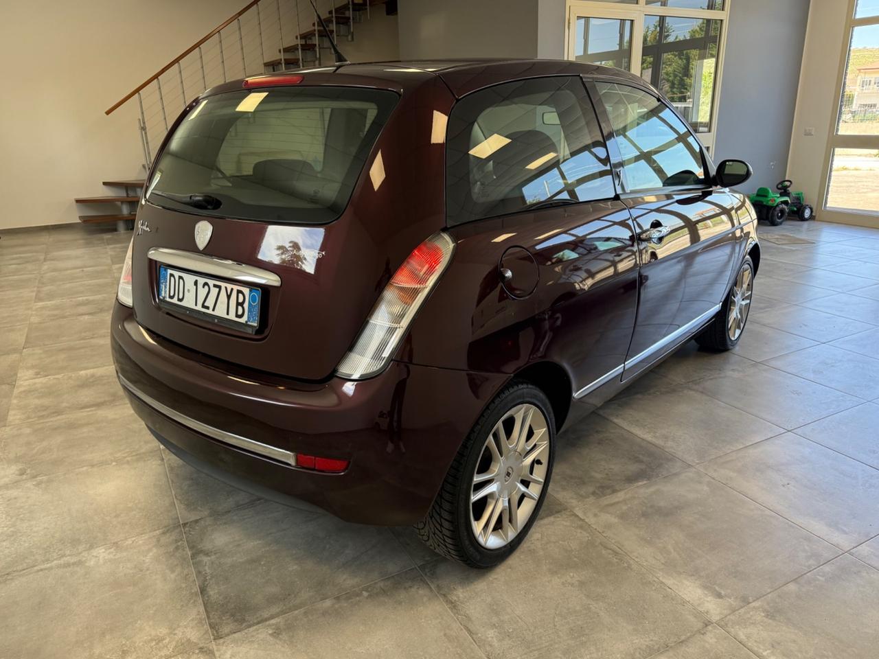 Lancia Ypsilon 1.4 Platino