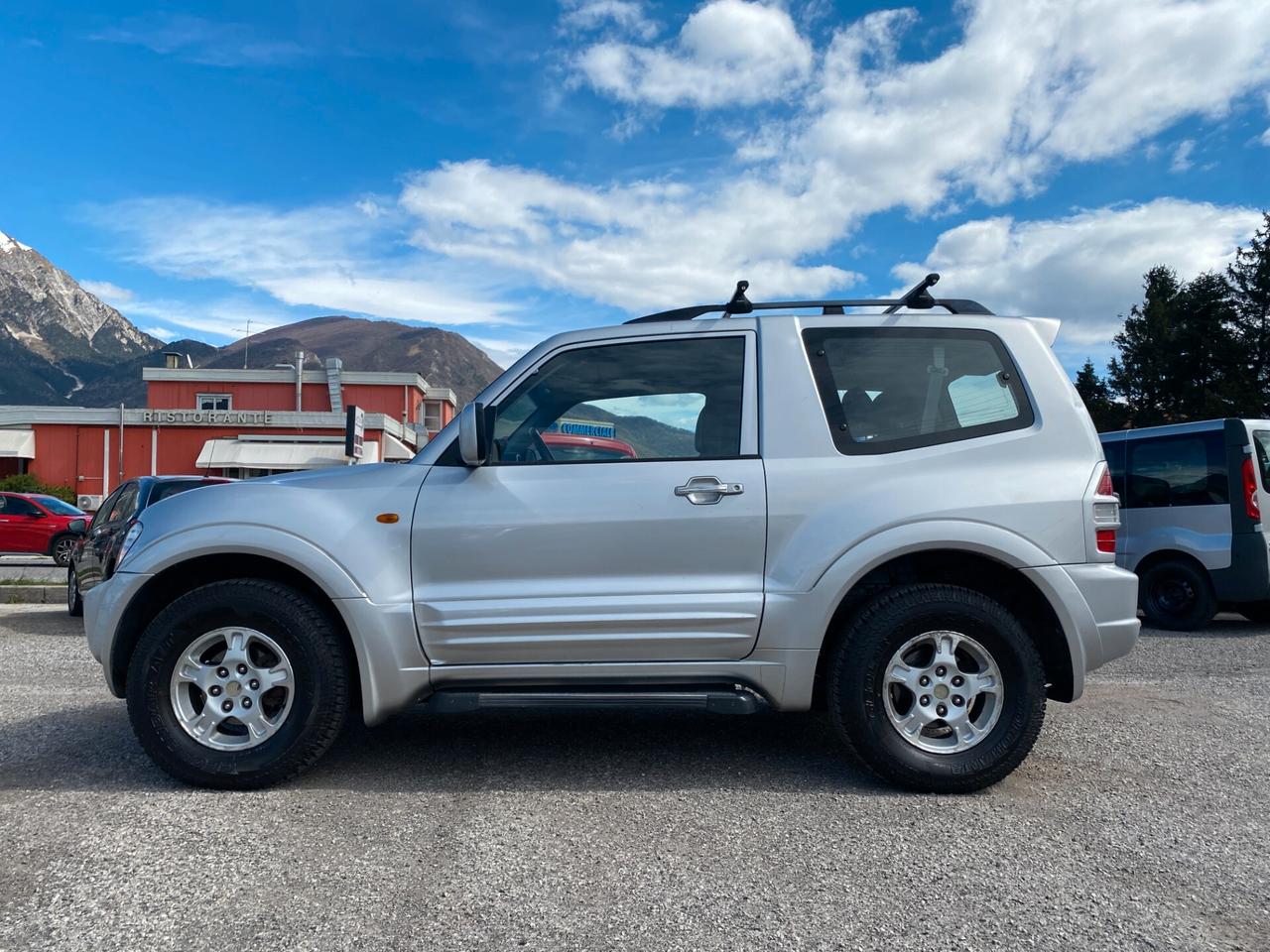 Mitsubishi Pajero 3.2 16V DI-D 3p. GLX