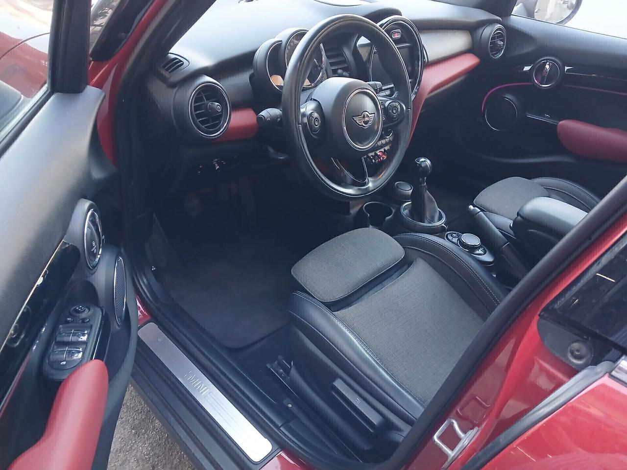 Mini 1.5 Cooper D 5 porte