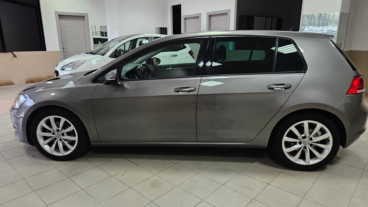 Volkswagen Golf 1.6 TDI DSG 5p. Highline BlueMotion Technology