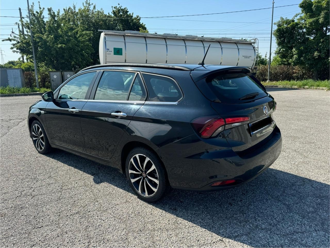 Fiat Tipo 1.6 Mjt S&S SW Lounge