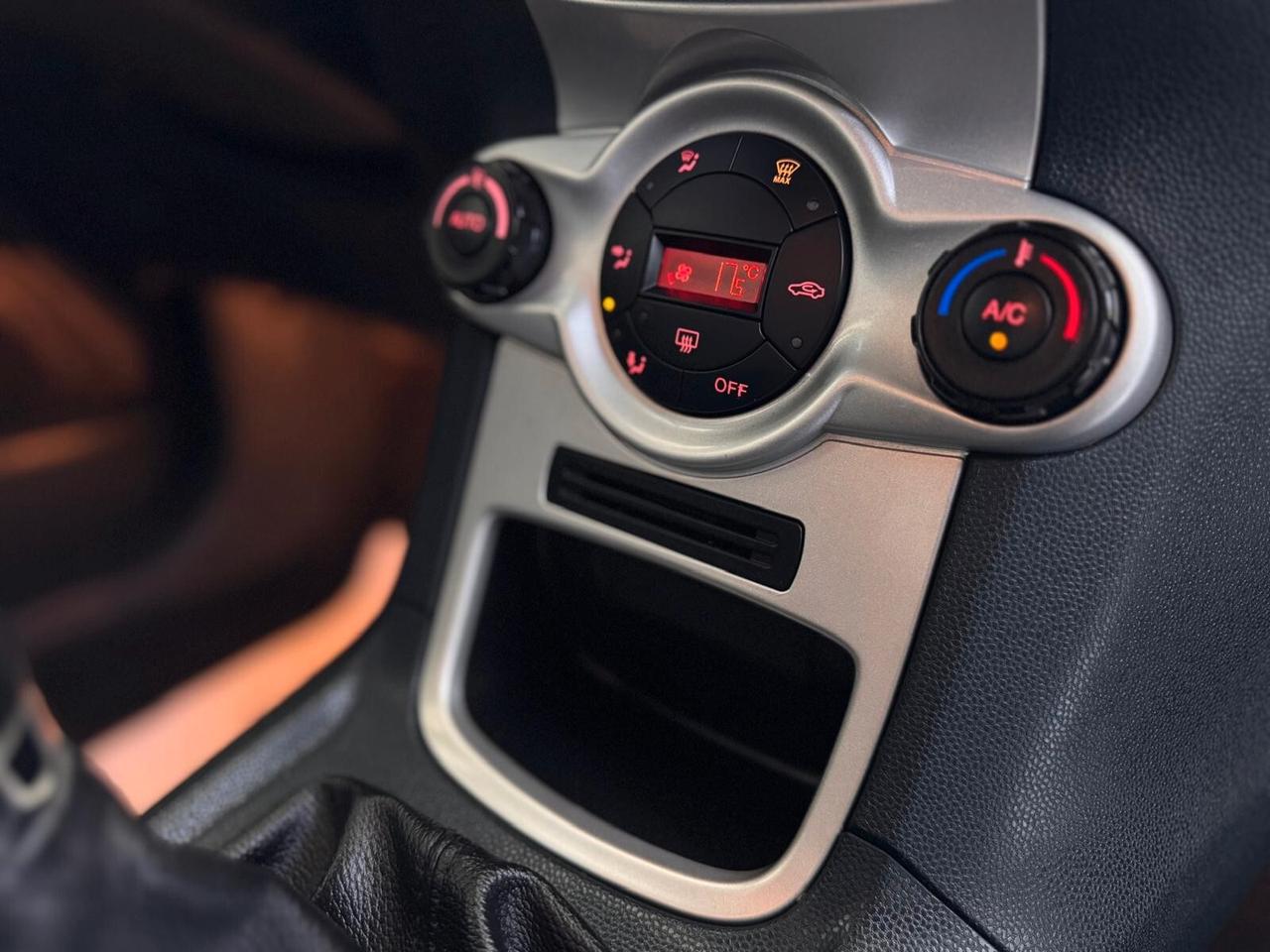 Ford Fiesta 1.2 82 CV 5 porte Titanium