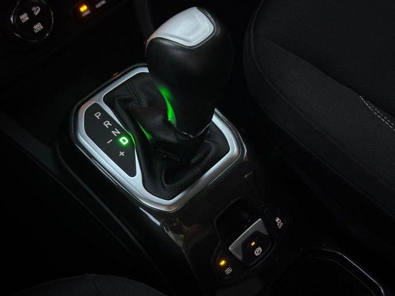 Jeep Renegade 1.3 T4 DDCT Limited FULL-LED