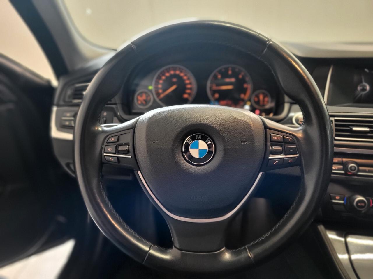 Bmw 520D 190 CV TUTTI I TAGLIANDI BMW!!! PREZZO REALE!!GARANZIA 12 MESI!!