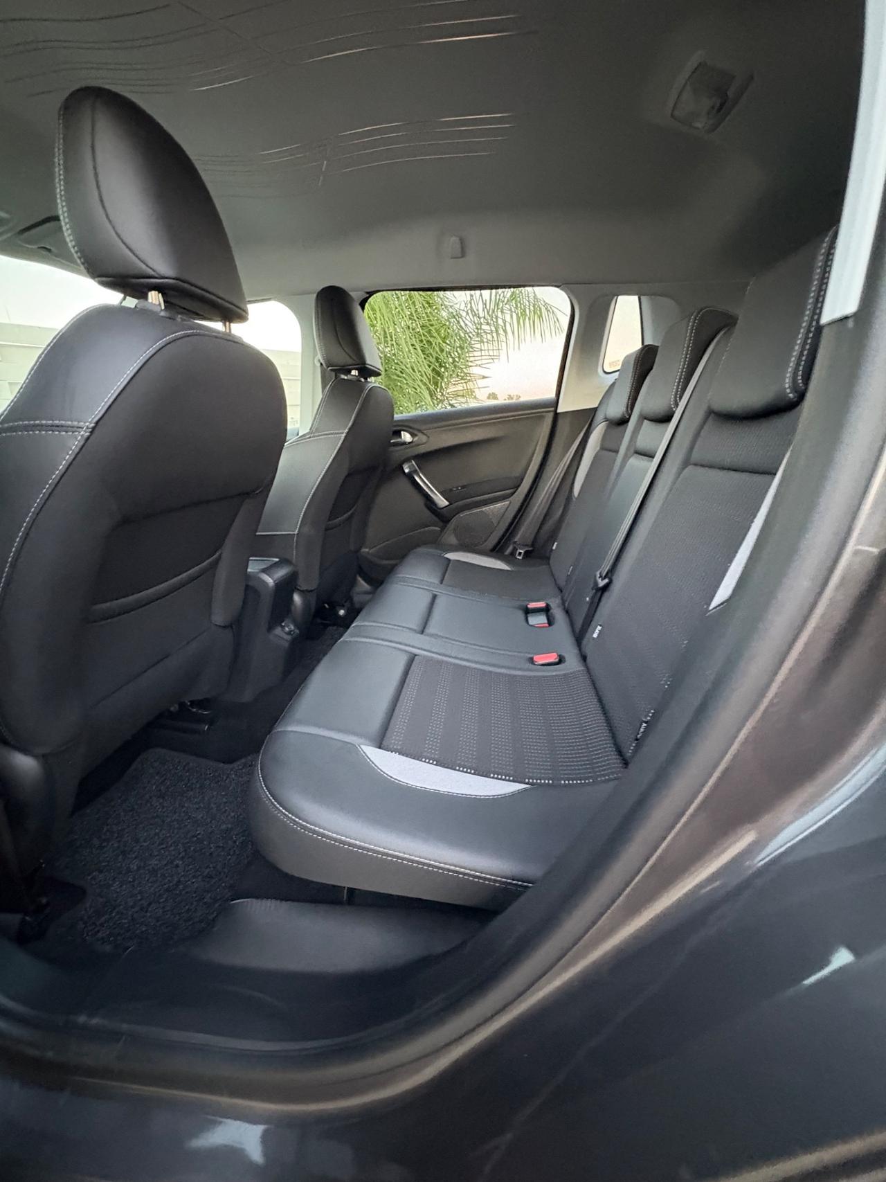 Peugeot 2008 Allure unico proprietario tagliando e distribuzione ok