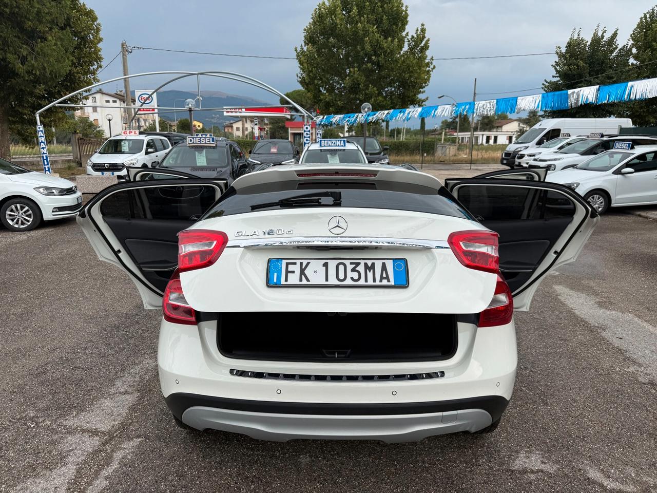 " DA VETRINA " Mercedes-benz GLA 180 d Business