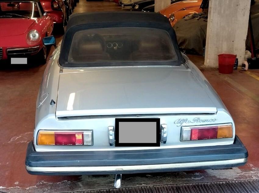 Alfa Romeo Spider 2.0 Veloce