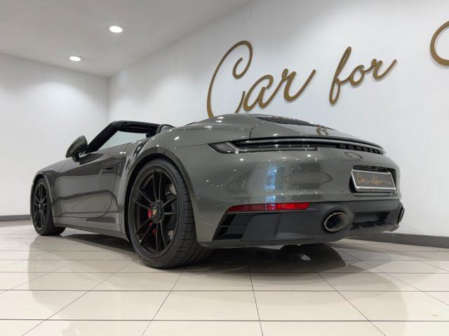 PORSCHE 992 Carrera 4 GTS Cabriolet