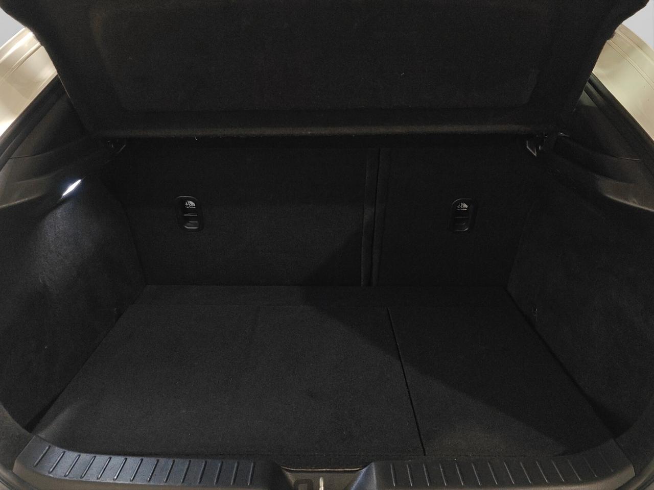 Mazda CX-30 2.0L Skyactiv-G M Hybrid 2WD Exceed