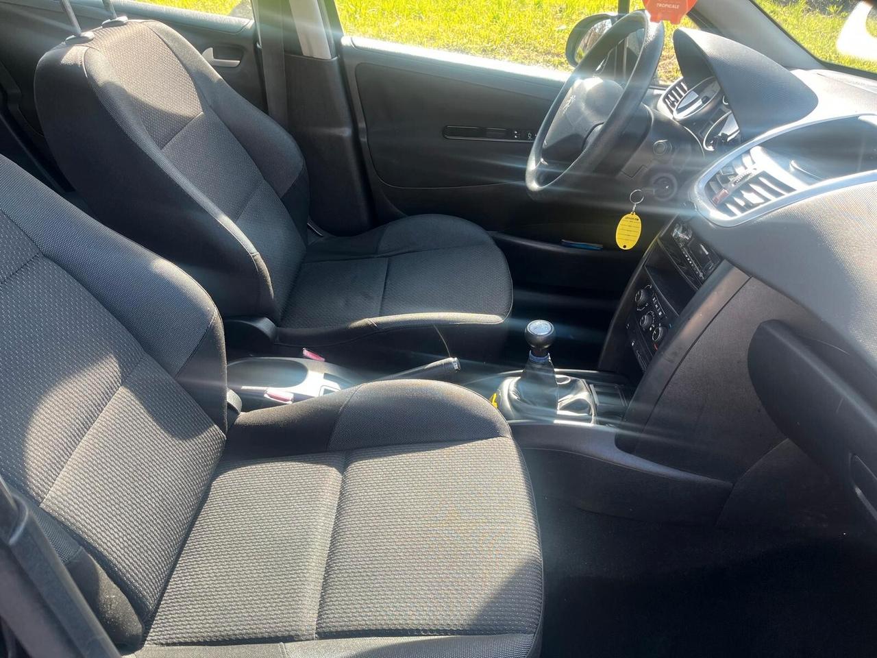 Peugeot 207 1.4 HDi 70CV FAP 5p. XS