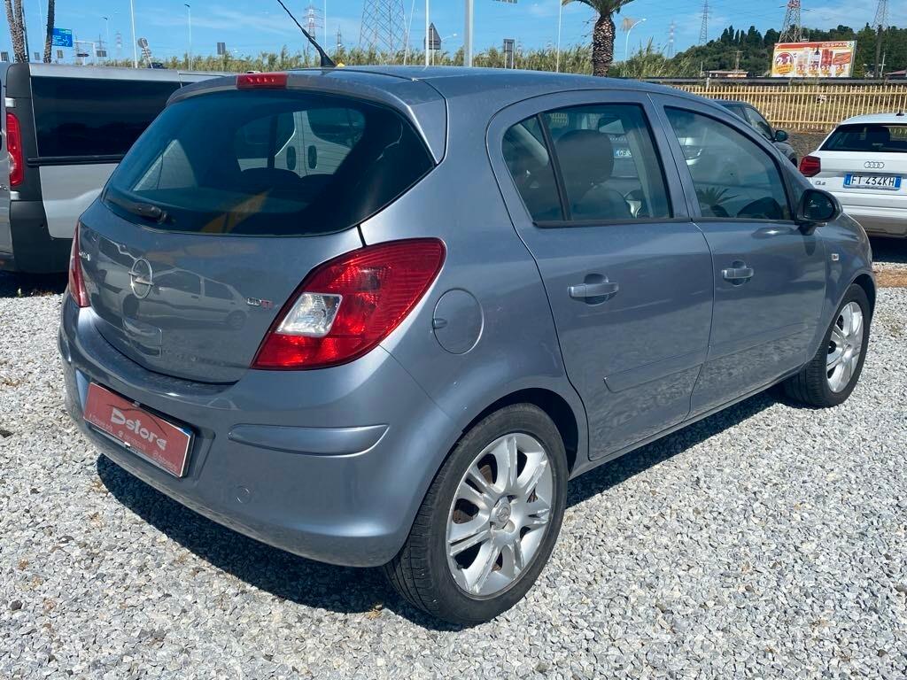 Opel Corsa 1.3 multijet 90CV 5 porte Cosmo Manuale