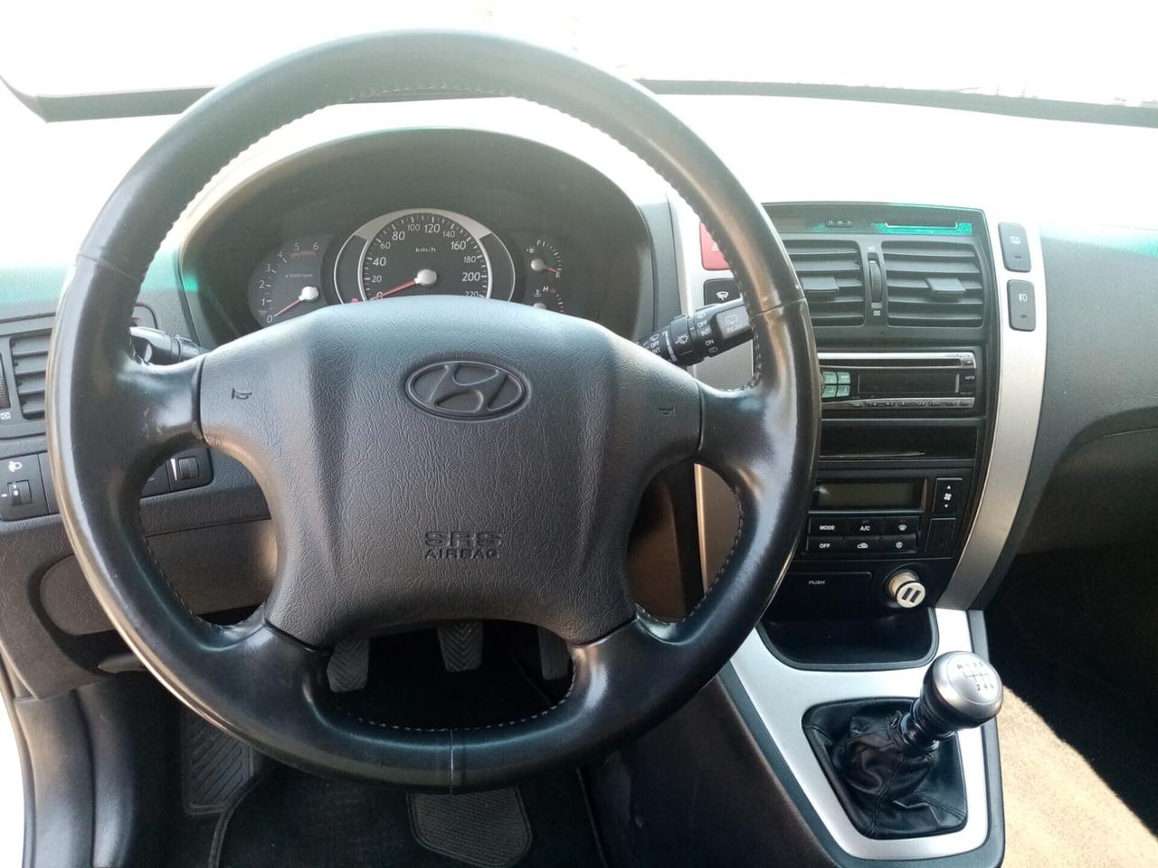 HYUNDAI TUCSON 2.0 CRDI VGT ACTIVE